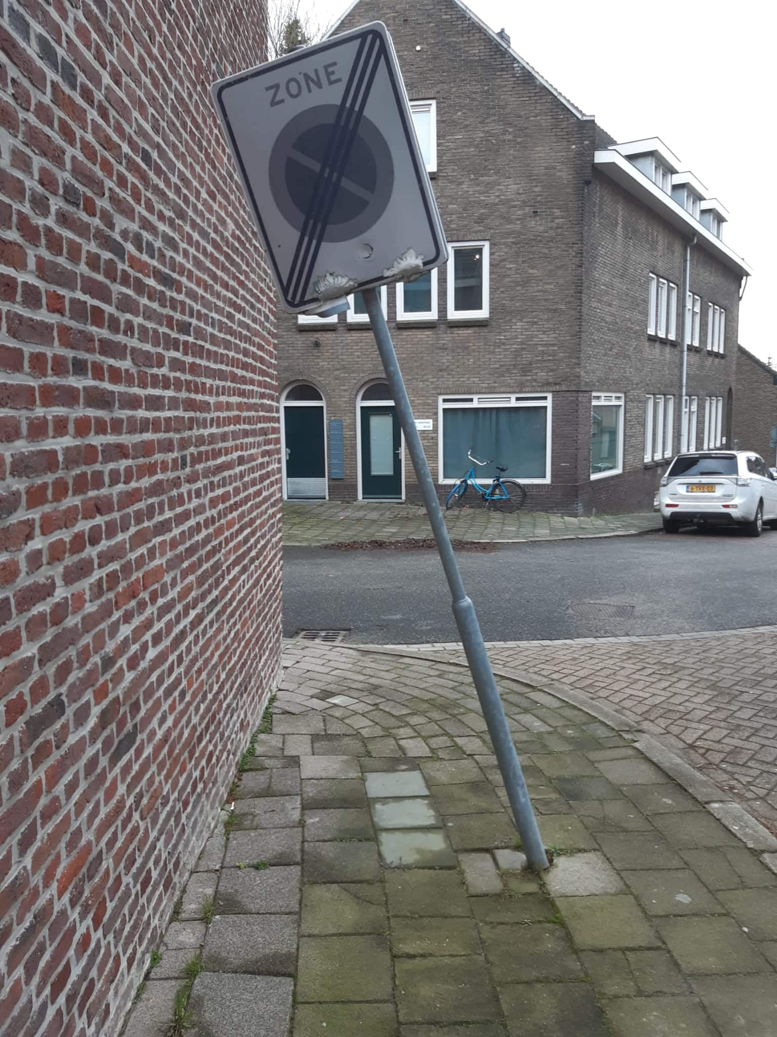 2d591da6-73f0-4538-a36b-7df8e5a2d005