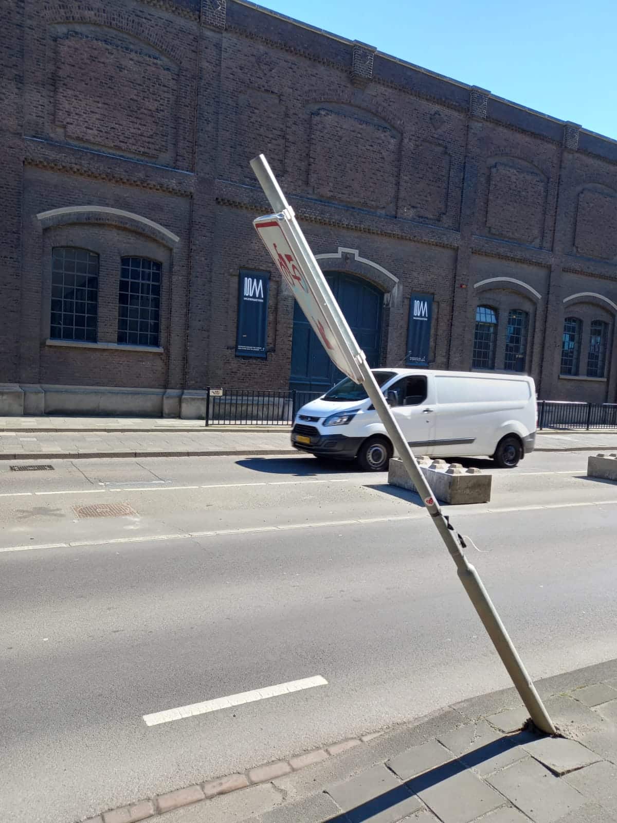 5845305c-c9a7-420a-b6c6-8540d00b85c3